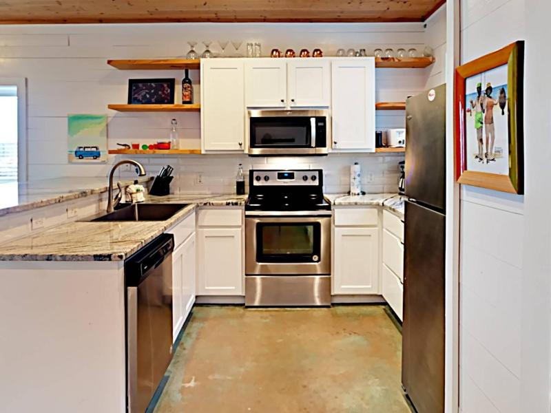 Three-Bedroom Townhouse image 2