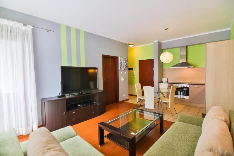 One-Bedroom Apartment image 2