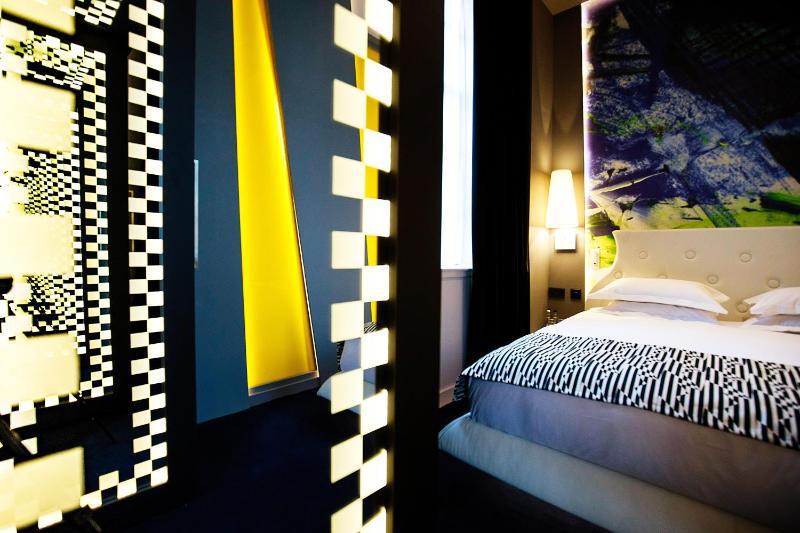 Signature Suite image 2