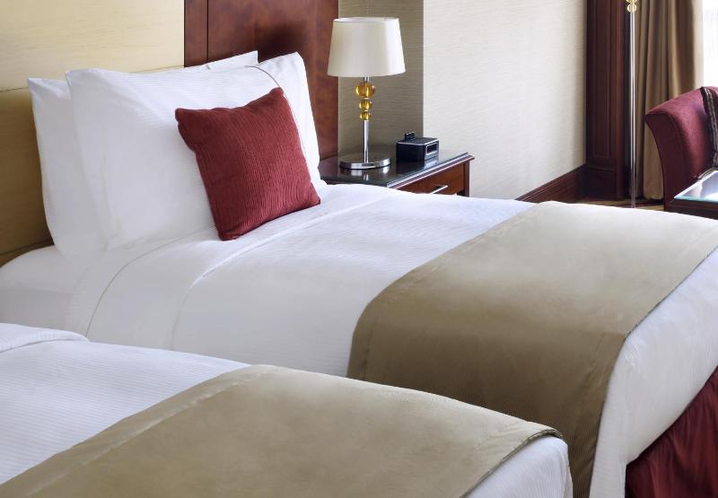 Business Twin Suite image 3