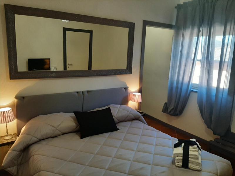 Double Room image 2