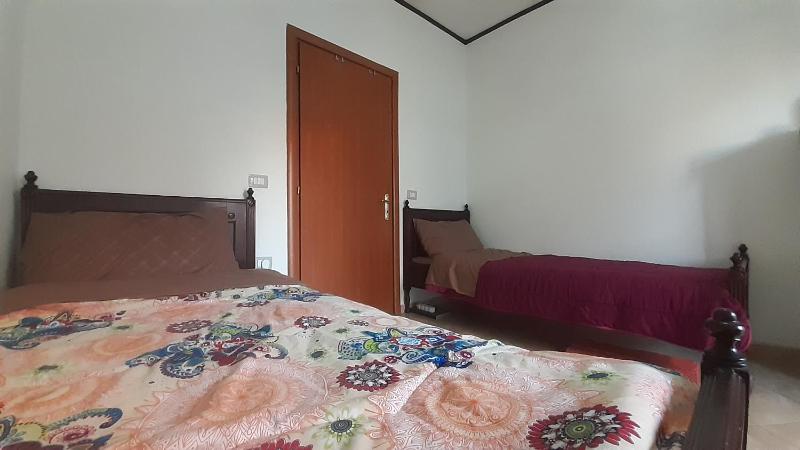 Twin Room with Balcony image 3