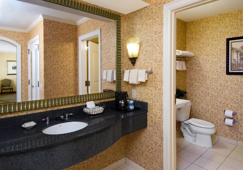 King Room - Resort View image 3