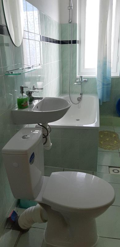 Quadruple Room with Private Bathroom image 3
