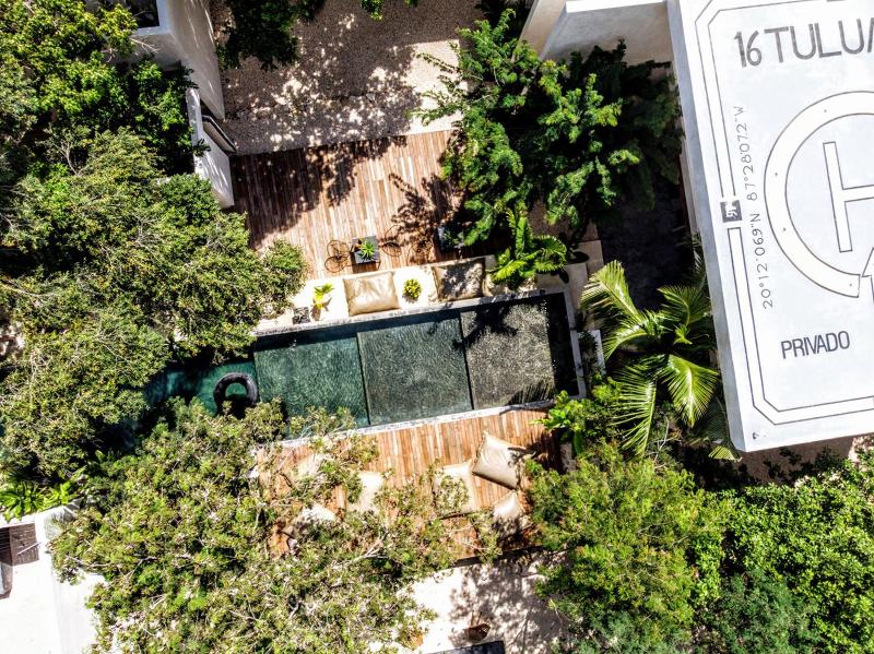 Villa in La Veleta for 16 guests - image 13