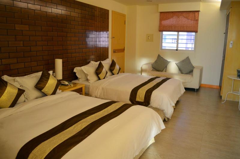 Yake Homestay - image 32