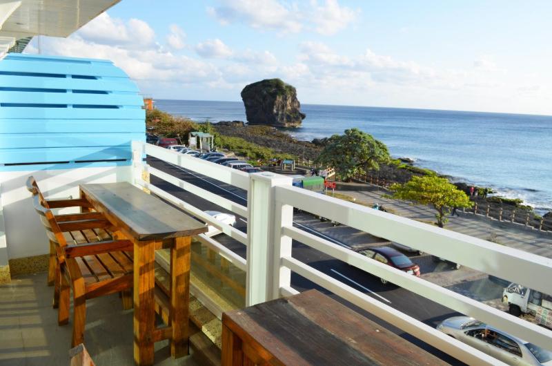 Yake Homestay - image 2
