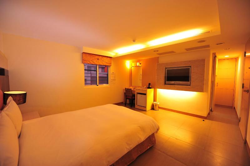 Yake Homestay - image 30