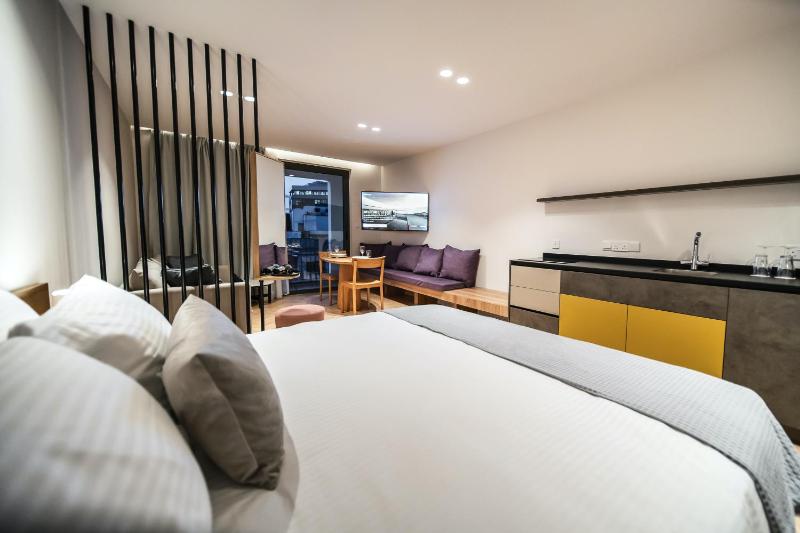 Alinea Suites Limassol Center - image 15