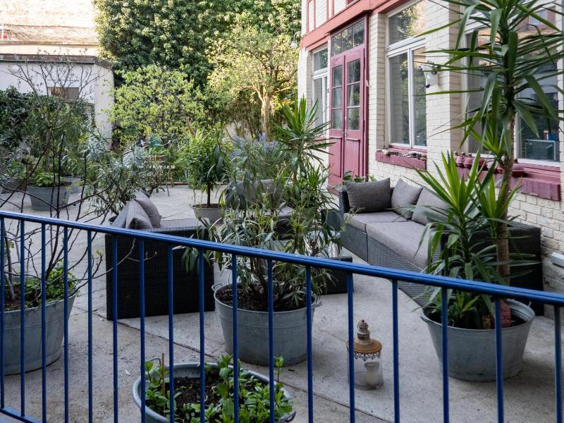 Two-Bedroom Apartment with Terrace and Garden View image 4