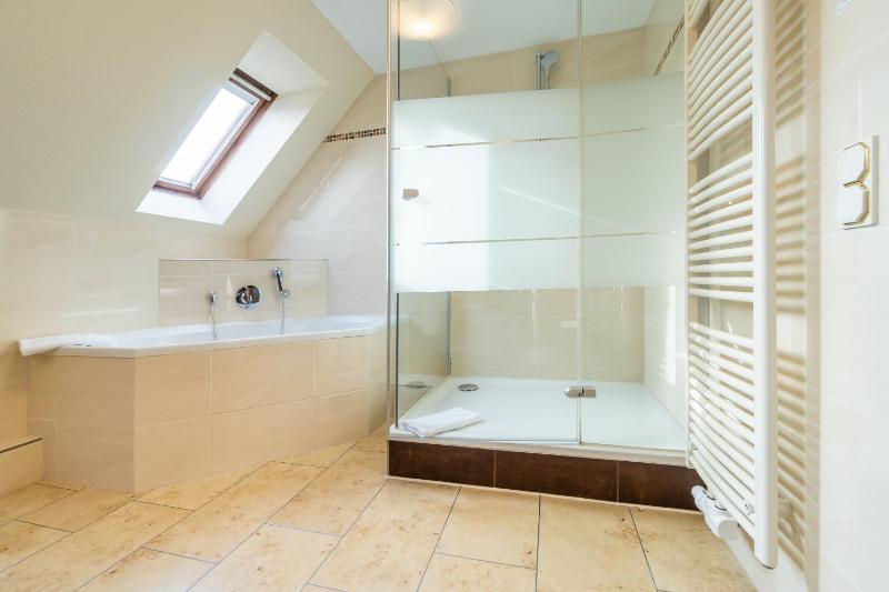Junior Suite with Sea View image 3
