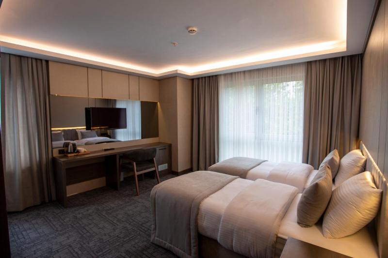 Budget Double or Twin Room image 2