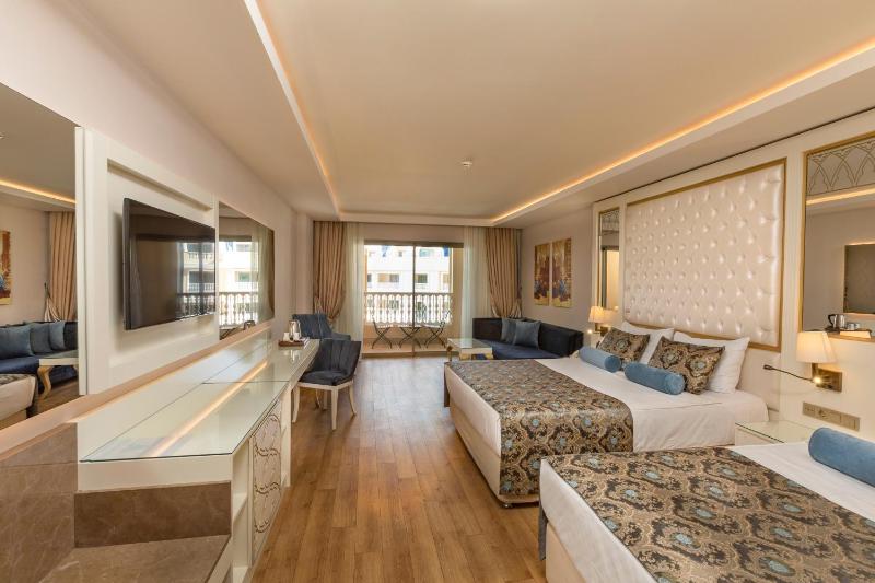 Superior Room image 2