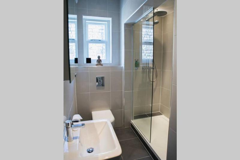 The Green House deluxe ground floor apartment - image 6