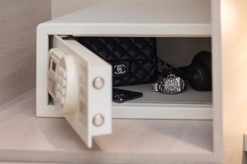 Superior Suite image 3