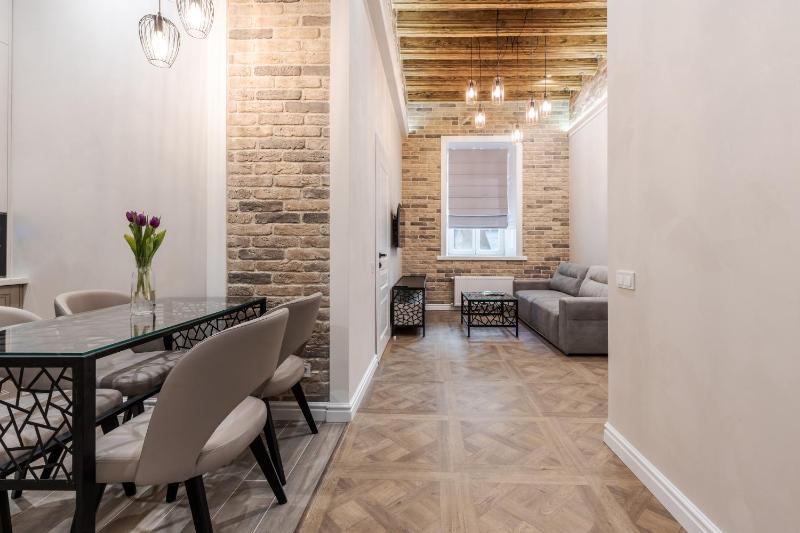 Rynok Square apartment 2 - image 13