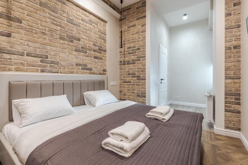 Rynok Square apartment 2 - image 11