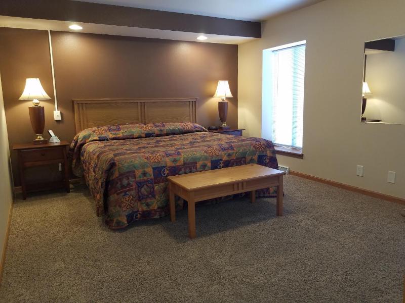 Two-Bedroom Suite image 3