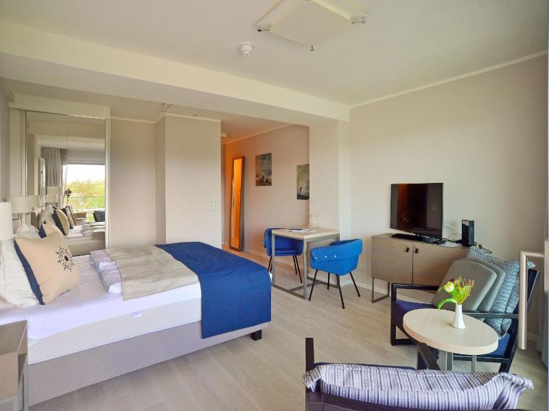 Dünenresidenz Prora - 1-Raum-Ferienwohnung mit Meerblick 1 Schlafzimmer und Balkon NP-515 - image 2