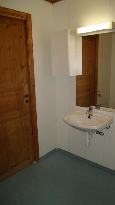 One-Bedroom Apartment image 2