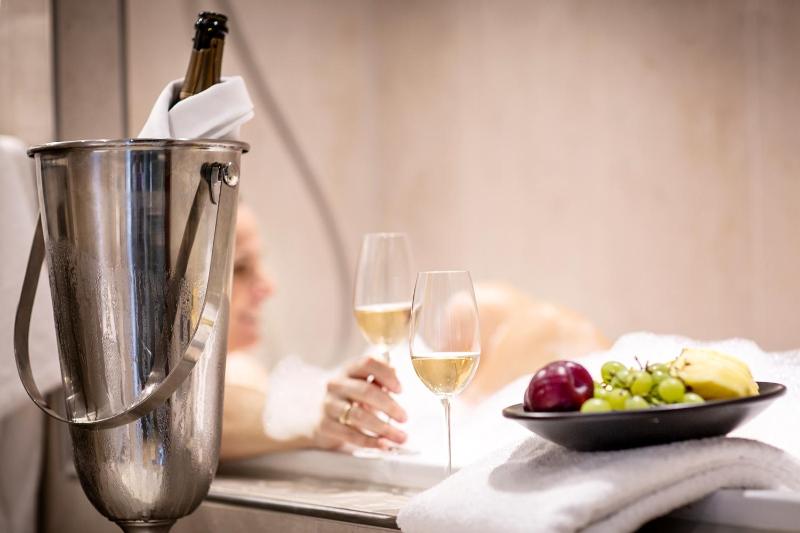 Junior Suite image 3