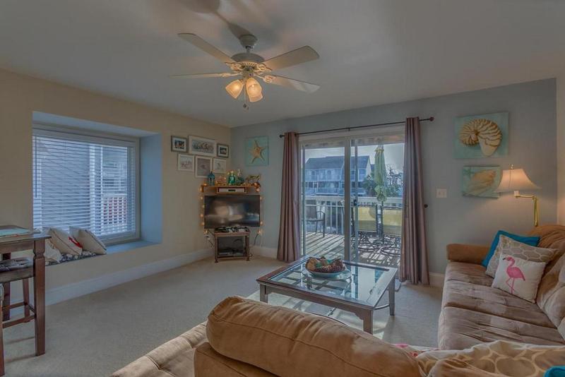 Two-Bedroom Townhouse image 1