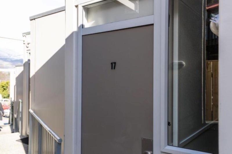 Mountain View City Apartment - image 8