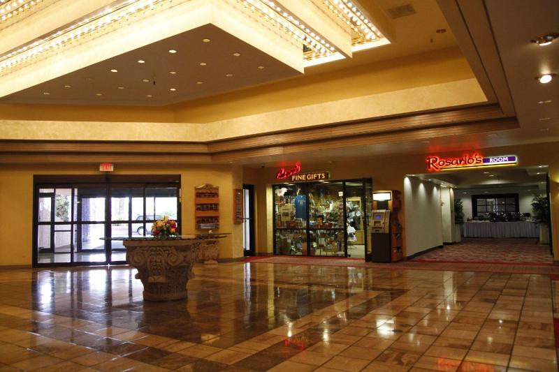 Ramada by Wyndham Viscount Suites Tucson East - image 32