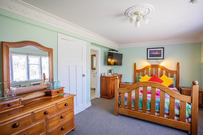 Richmond Guest House - image 1