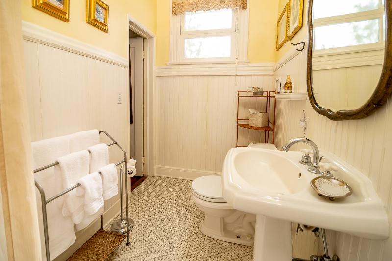 The Blenman Inn - image 39