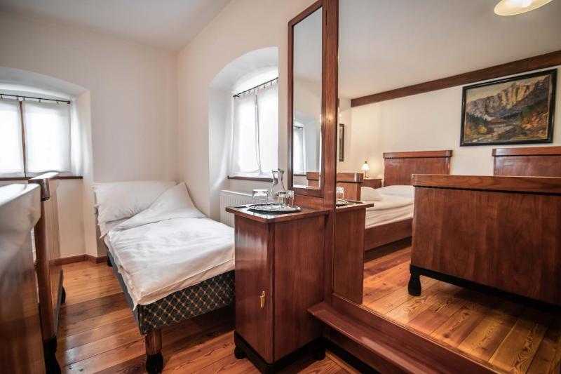 Double or Twin Room with Mountain View image 3