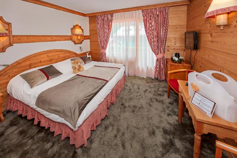 Superior Double Room image 4