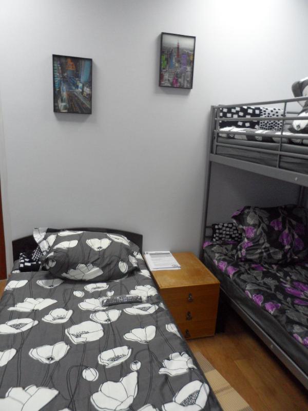 Bed in 7-Bed Male Dormitory Room image 1