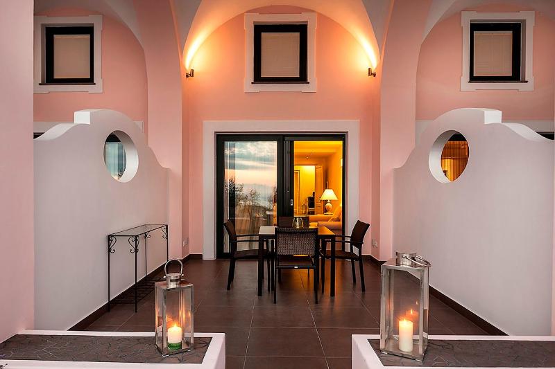 Junior Suite with Sea View image 3