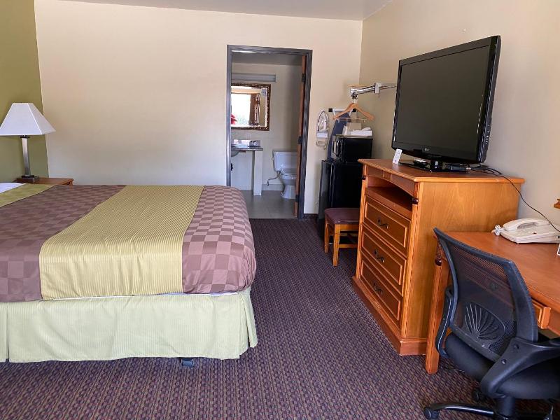 King Room - Disability Access image 2