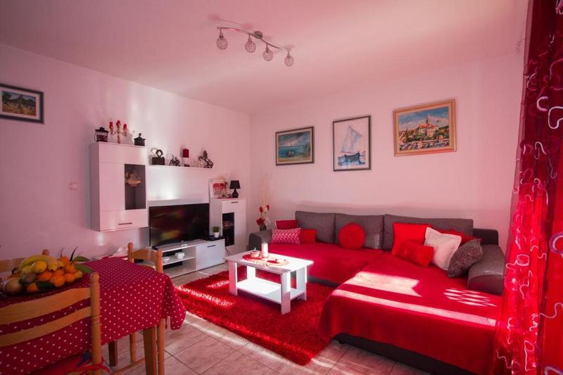 Two-Bedroom Apartment with Terrace image 3