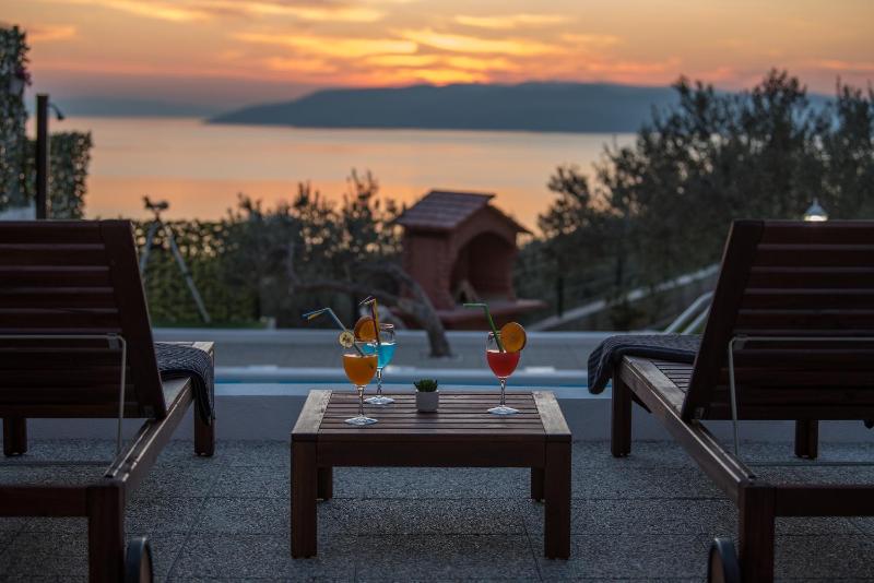 Villa Petra Apartment with private pool - image 29