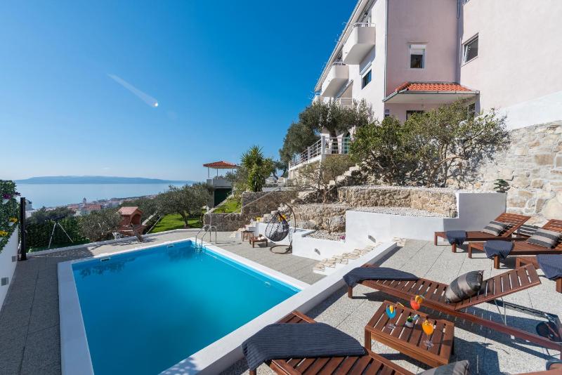 Villa Petra Apartment with private pool - image 30
