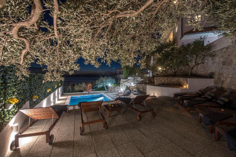 Villa Petra Apartment with private pool - image 38