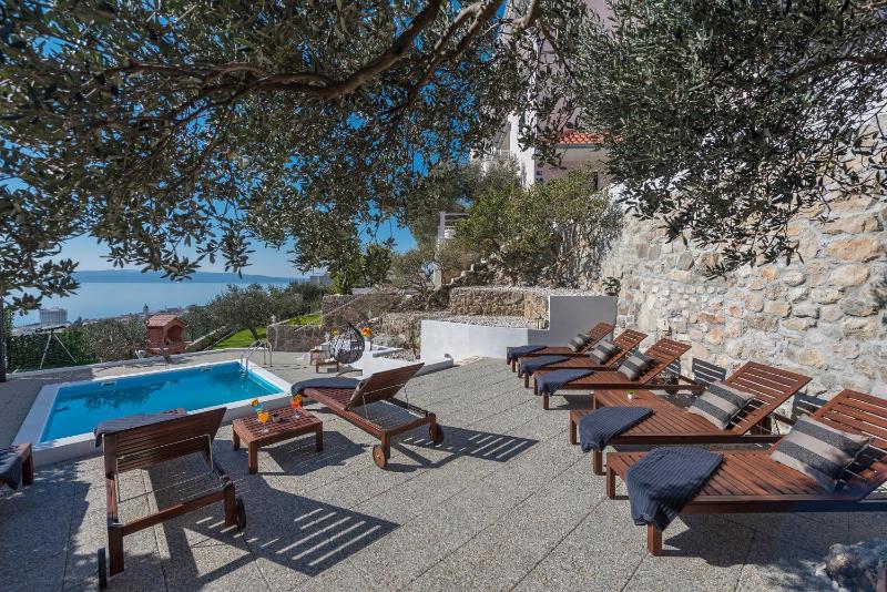 Villa Petra Apartment with private pool - image 33