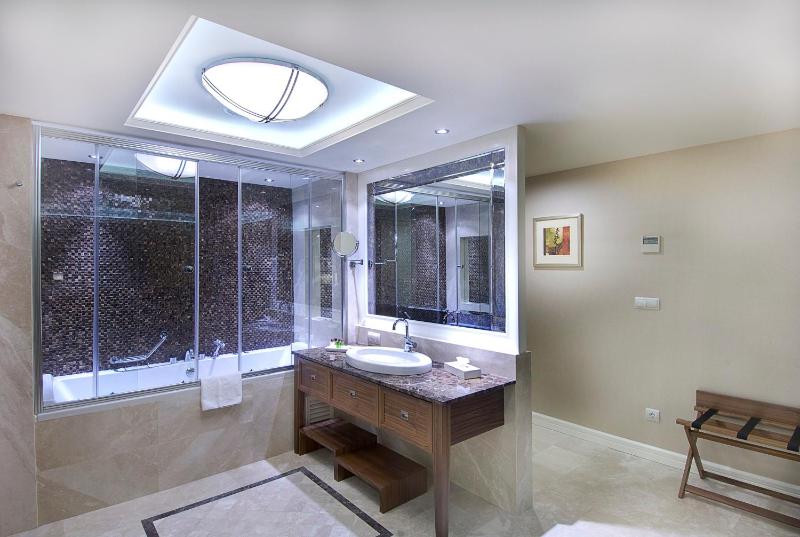 Junior Suite image 3