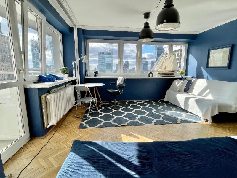 Super Apartament BLUE Ścisłe Centrum Dwie Linie Metra Netflix WiFi 300 Mbs Panorama Miasta Images