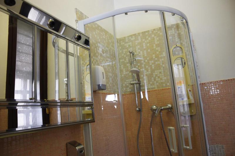 Double Room with Private Bathroom image 3