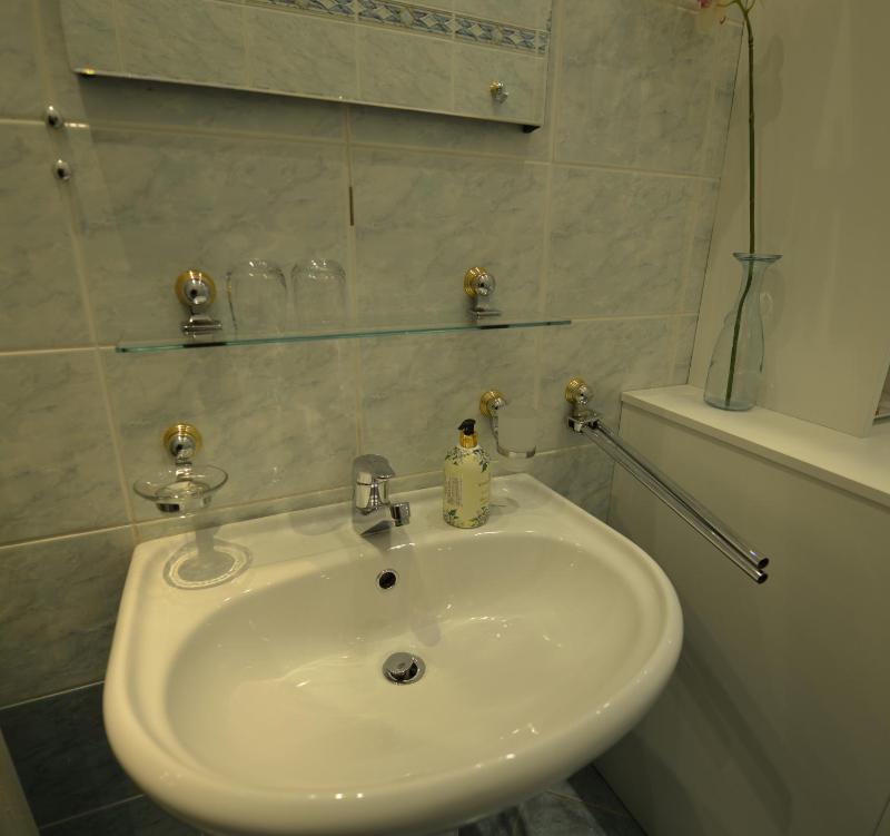 Two-Bedroom Villa image 3