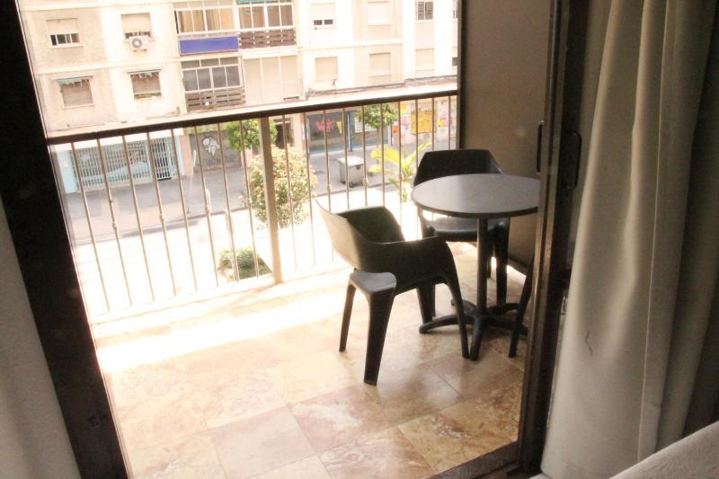Triple Room with Terrace image 2