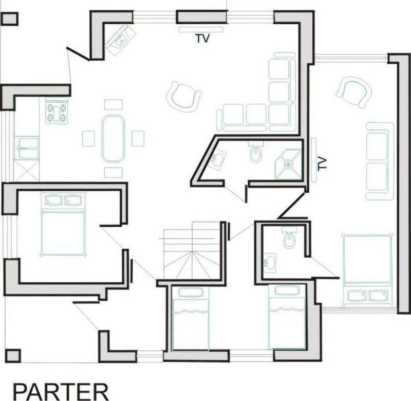 Seven-Bedroom House image 2