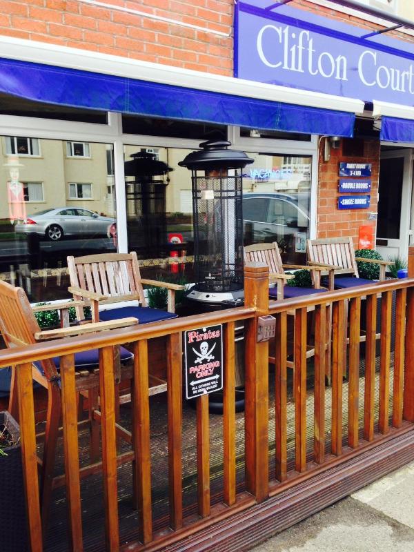 Clifton Court Hotel - image 28
