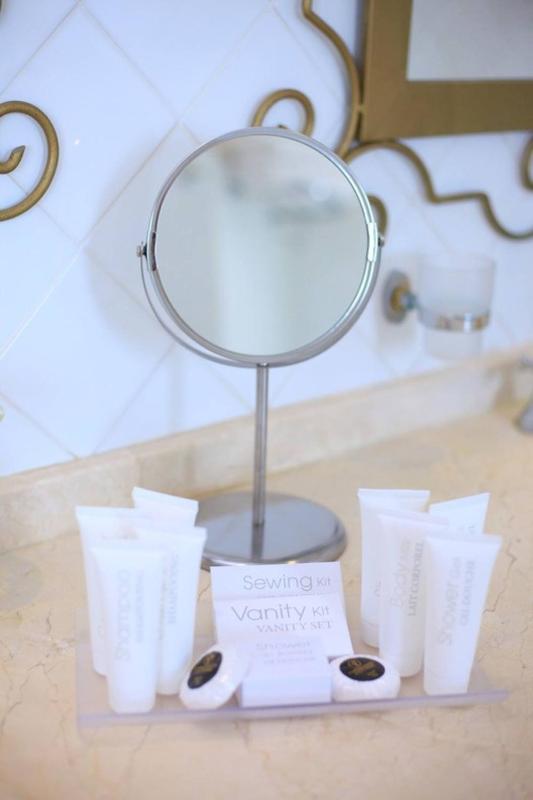 Royal Suite Sea View with Jacuzzi (4 Adults) image 2