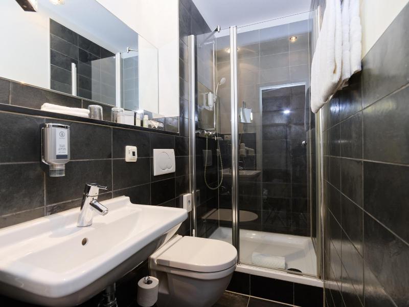 Economy Single Room image 3