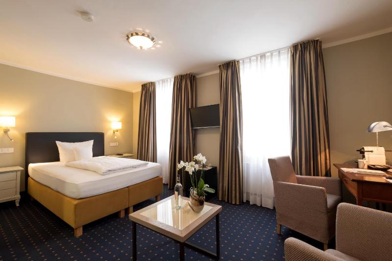 Economy Single Room image 2